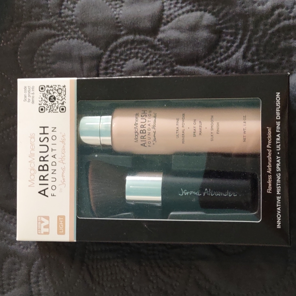 Magic Minerals Airbrush Foundation